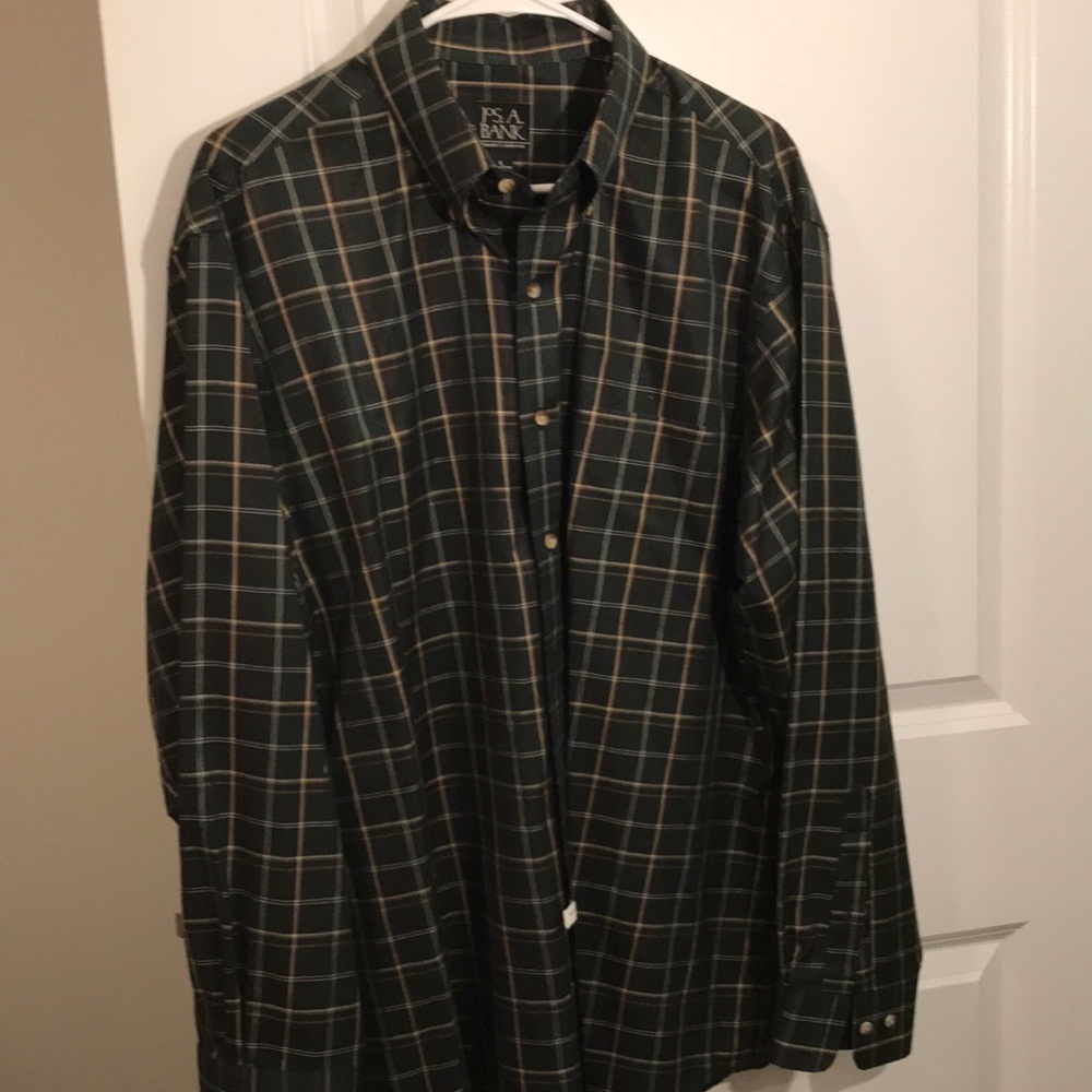 Like new!! Jos A Bank Shirt